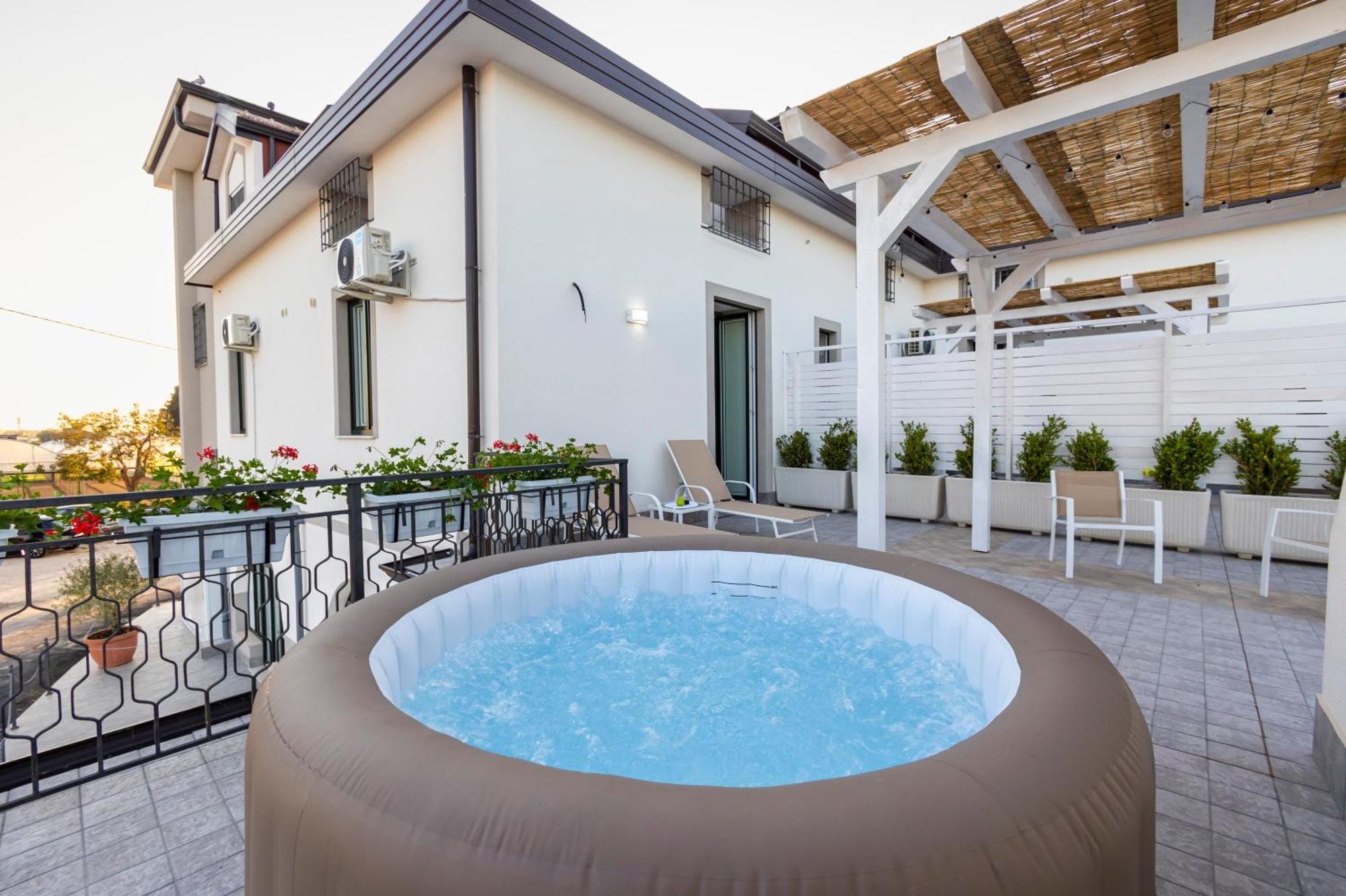 Cientopera Suite Rooms Pontecagnano Bagian luar foto