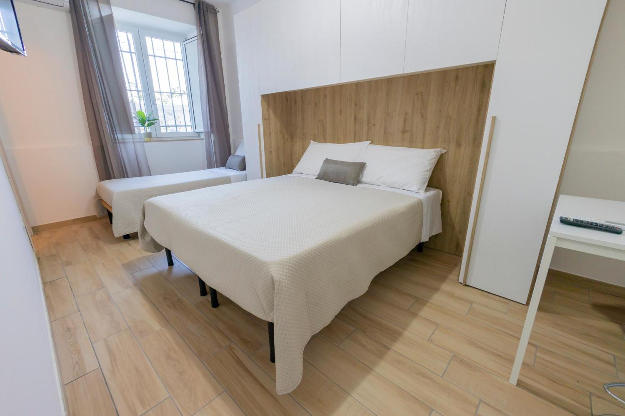 Cientopera Suite Rooms Pontecagnano Bagian luar foto