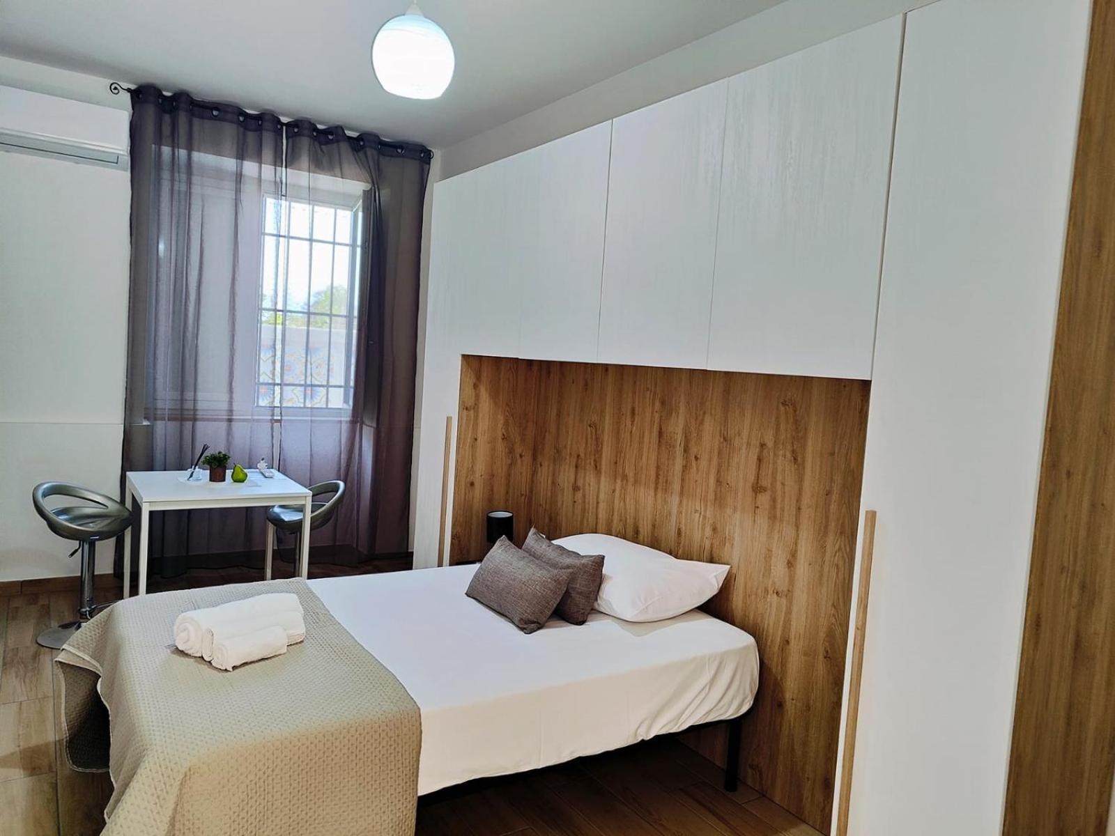 Cientopera Suite Rooms Pontecagnano Bagian luar foto