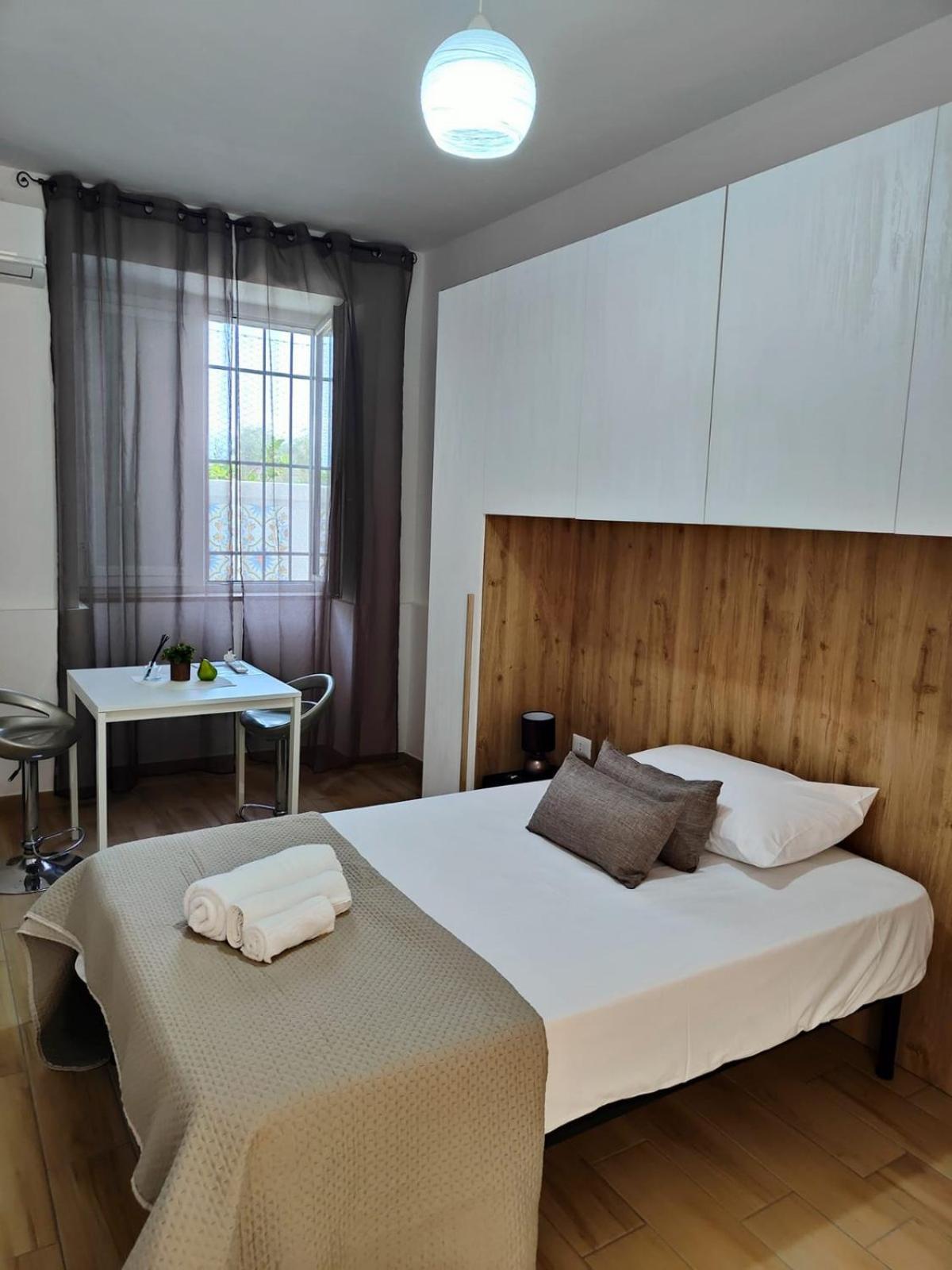 Cientopera Suite Rooms Pontecagnano Bagian luar foto